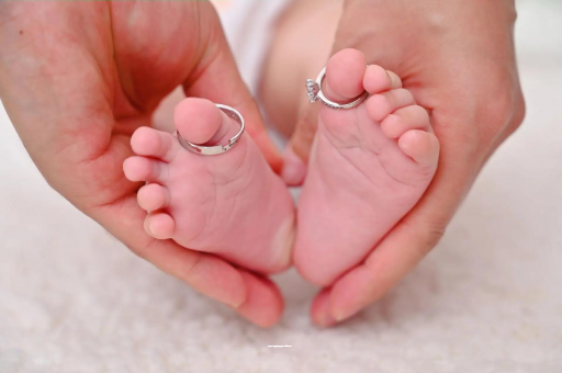 常德宝宝睡觉频繁惊吓举手